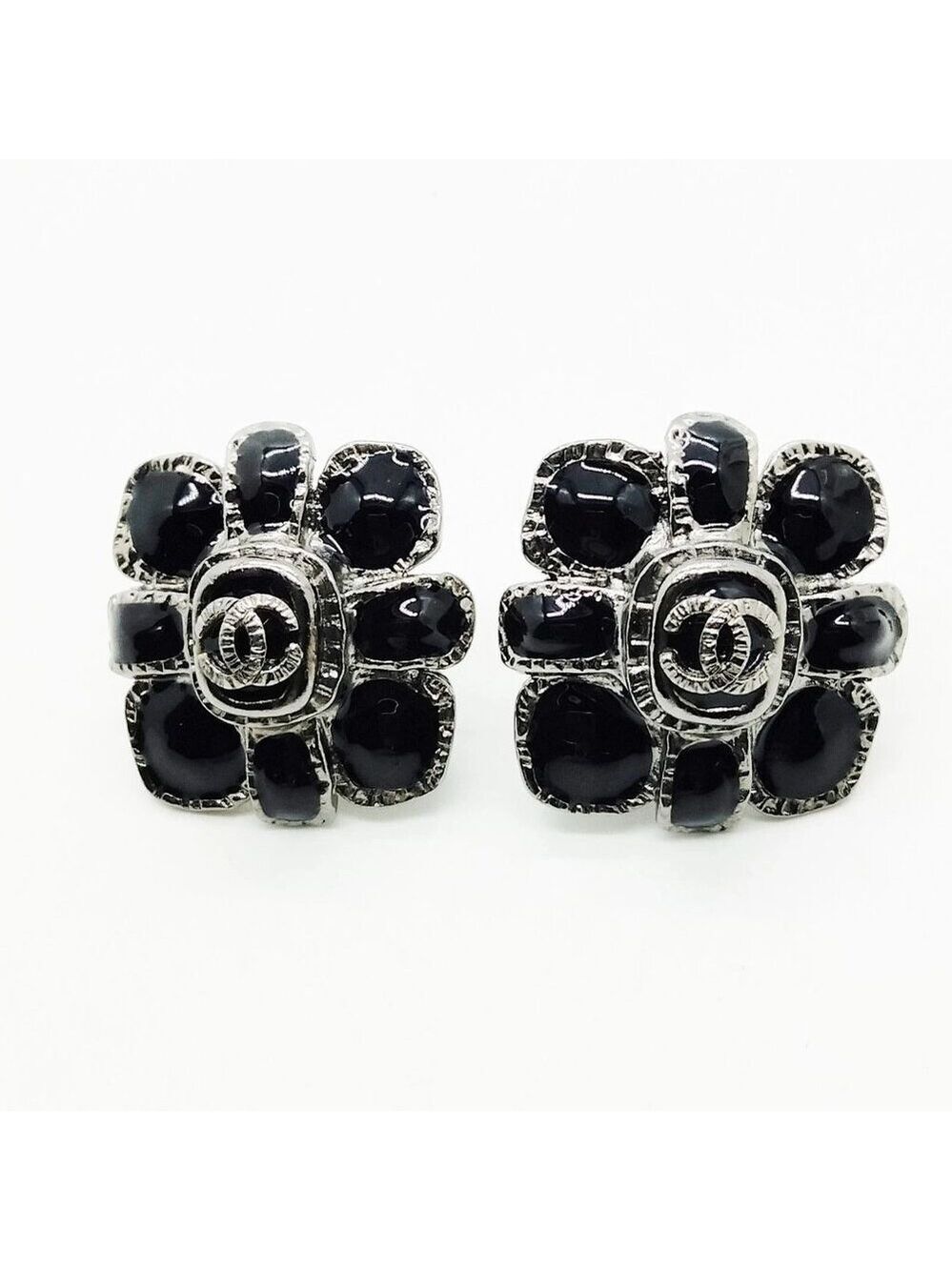 Chanel Pierced Earring Black 0.3 426-050625